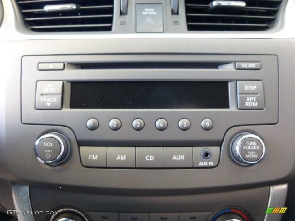 2013 Nissan Sentra SR Audio System Photo #73872149