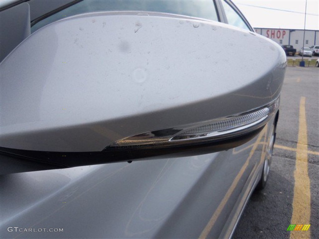 2013 Elantra Limited - Shimmering Air Silver / Gray photo #4
