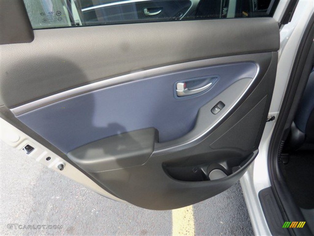 2013 Elantra GT - Silver / Black photo #17