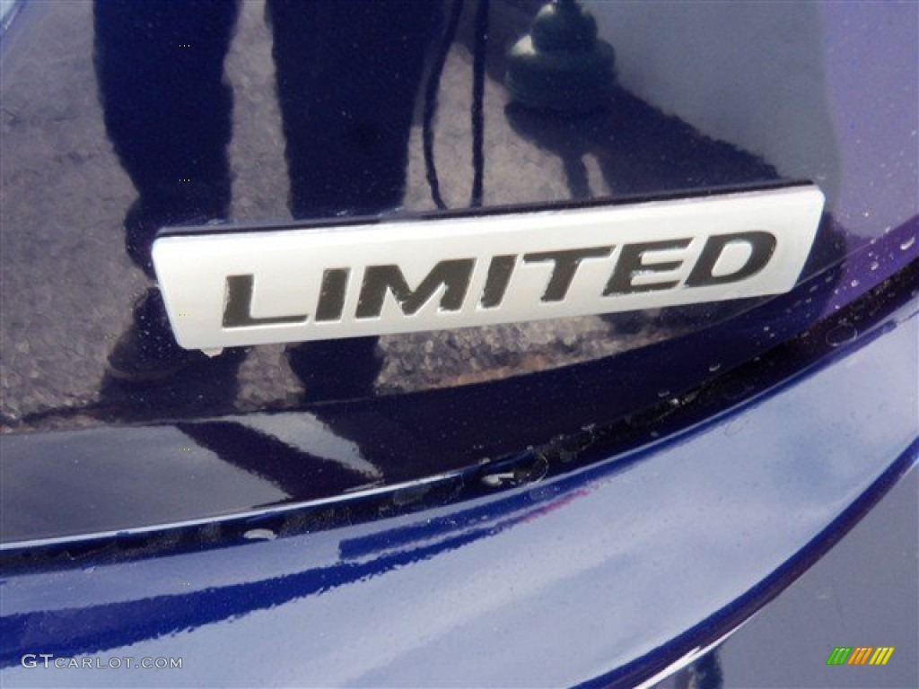 2013 Elantra Limited - Indigo Night / Gray photo #9