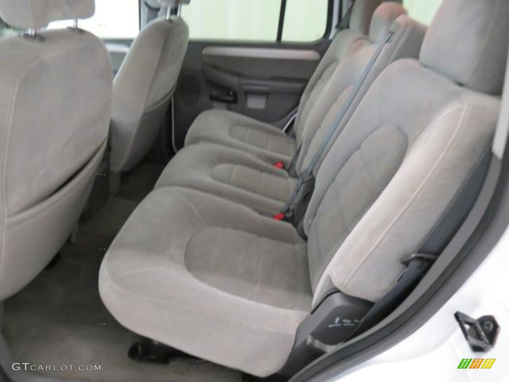 2004 Explorer XLT 4x4 - Oxford White / Graphite photo #6