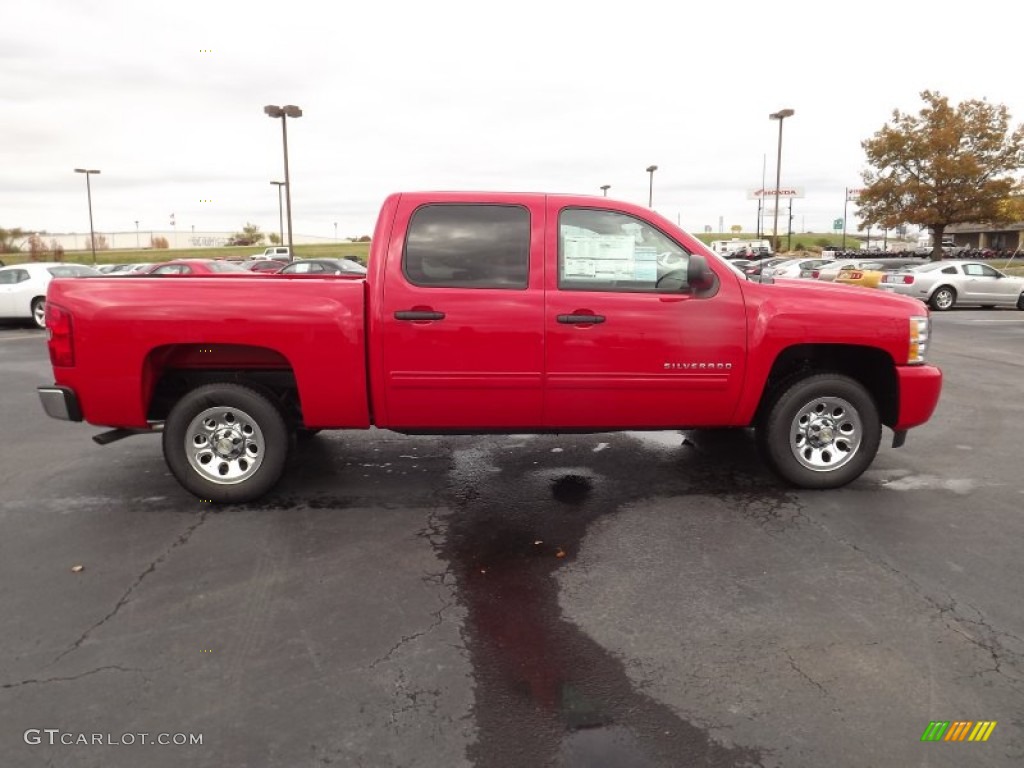 2011 Silverado 1500 LS Crew Cab - Victory Red / Dark Titanium photo #4