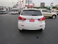 Diamond White - Outlander Sport ES Photo No. 6