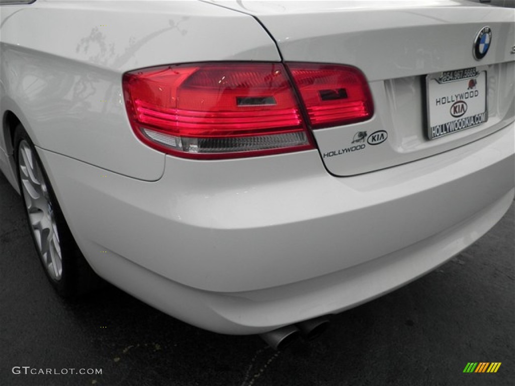 2010 3 Series 328i Coupe - Alpine White / Black photo #14