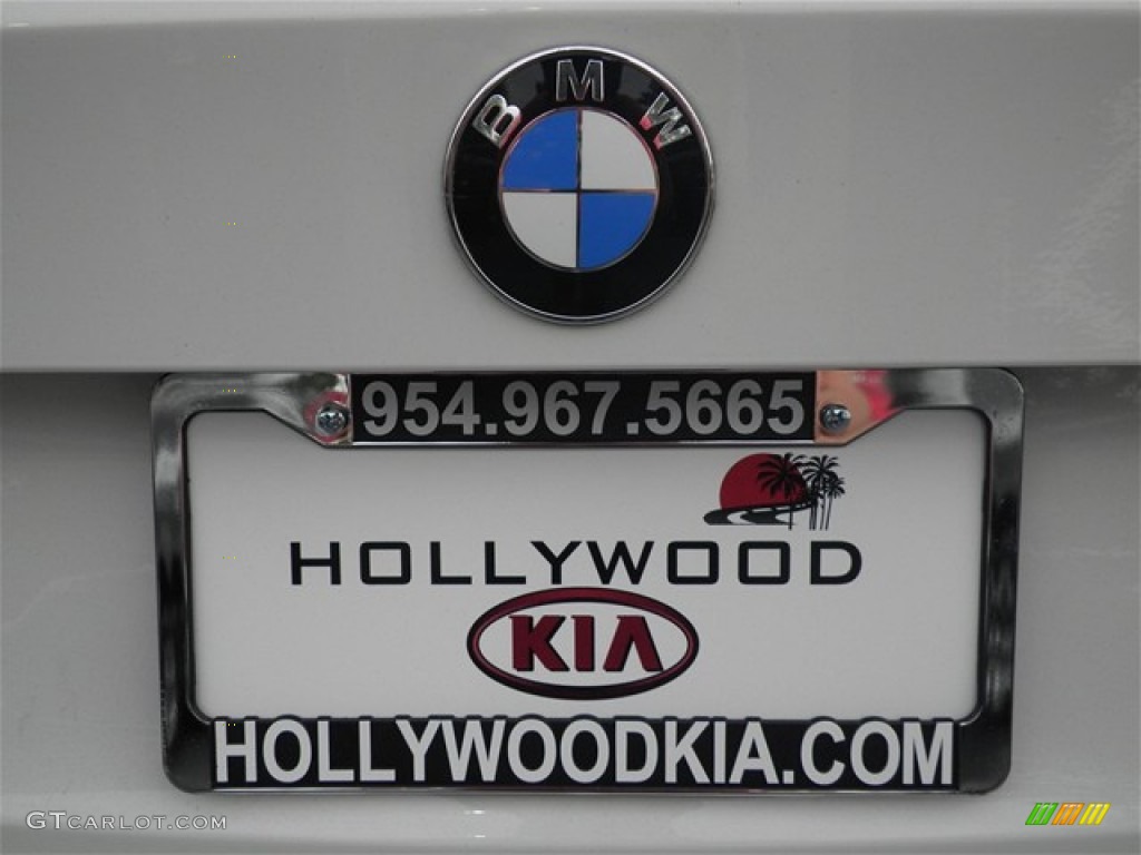 2010 3 Series 328i Coupe - Alpine White / Black photo #17