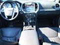 Gloss Black - 300 C Hemi Photo No. 10