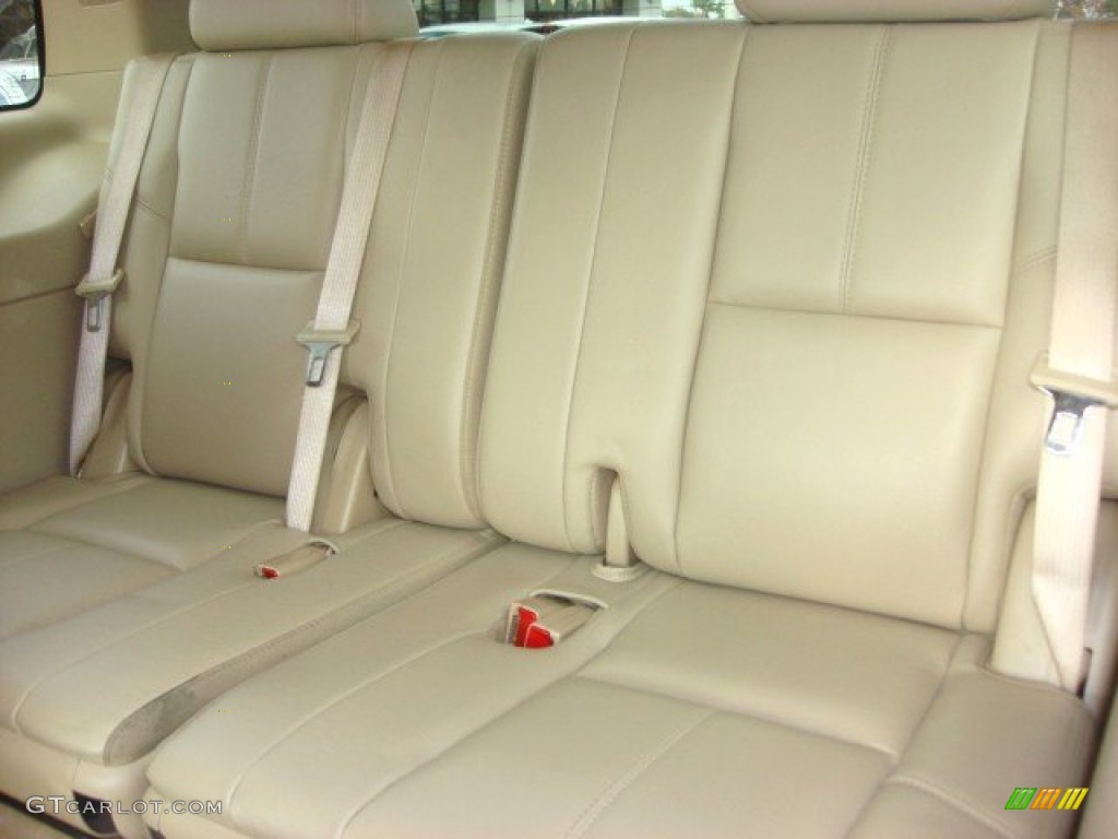 2007 Tahoe LTZ 4x4 - Summit White / Light Cashmere/Ebony photo #11