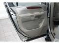 Silver Indulgence - QX 56 4WD Photo No. 15