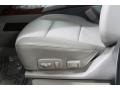 Silver Indulgence - QX 56 4WD Photo No. 20
