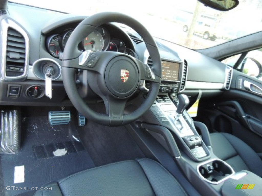 Black Interior 2013 Porsche Cayenne GTS Photo #73885646