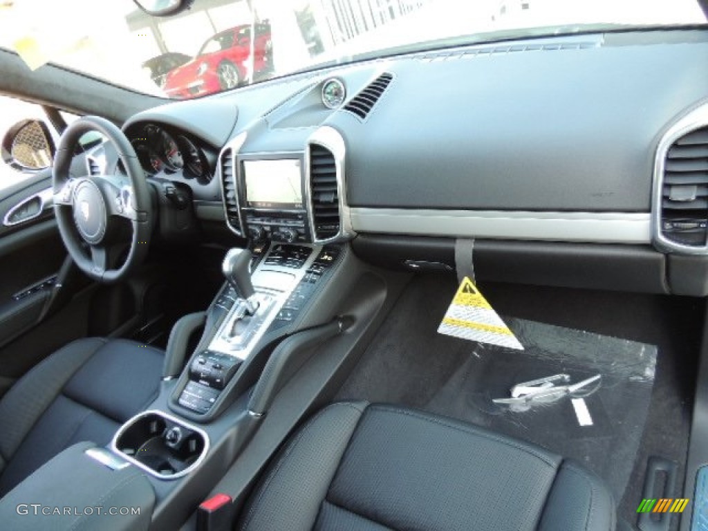 2013 Porsche Cayenne GTS Black Dashboard Photo #73885914