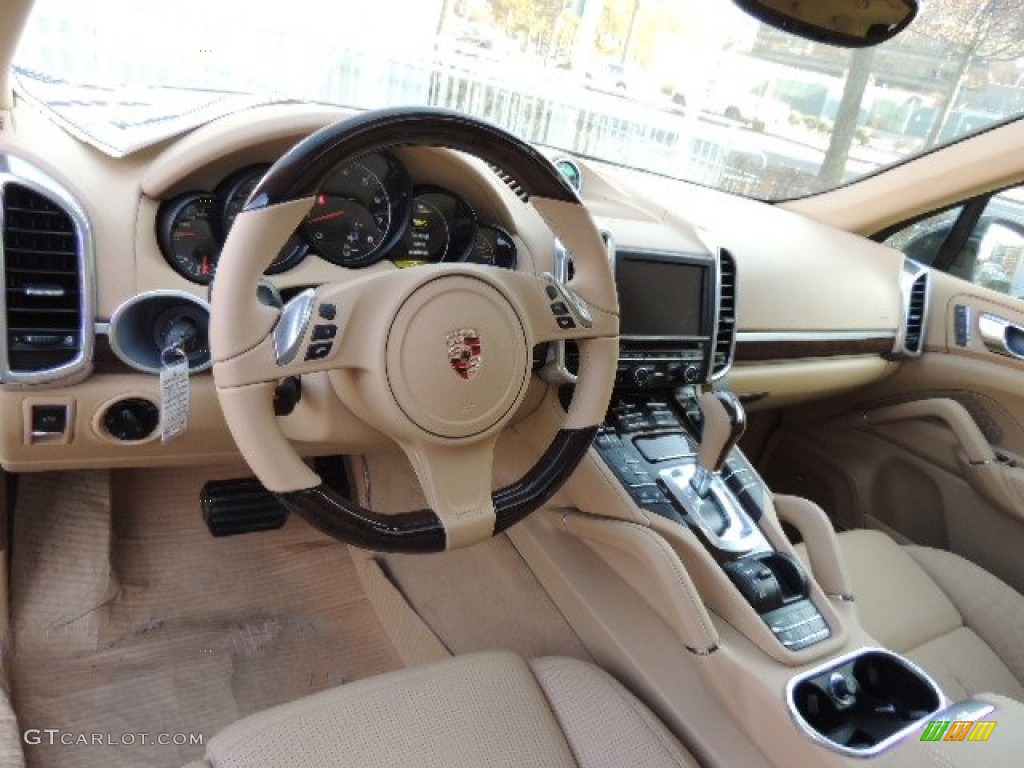Luxor Beige Interior 2013 Porsche Cayenne Standard Cayenne Model Photo #73886237