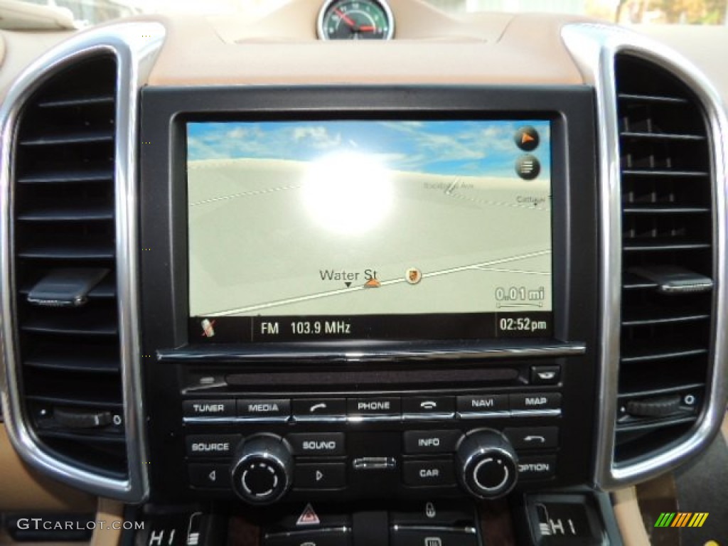 2013 Porsche Cayenne Standard Cayenne Model Navigation Photo #73886273