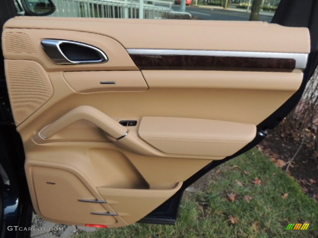 2013 Porsche Cayenne Standard Cayenne Model Luxor Beige Door Panel Photo #73886426