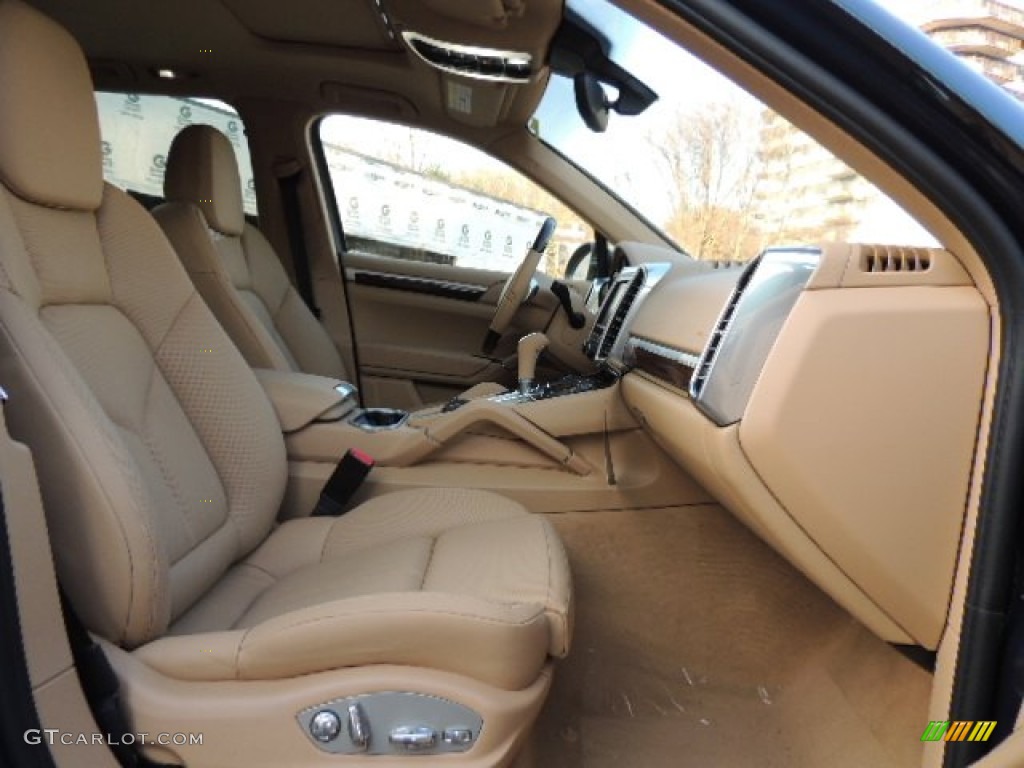 Luxor Beige Interior 2013 Porsche Cayenne Standard Cayenne Model Photo #73886461