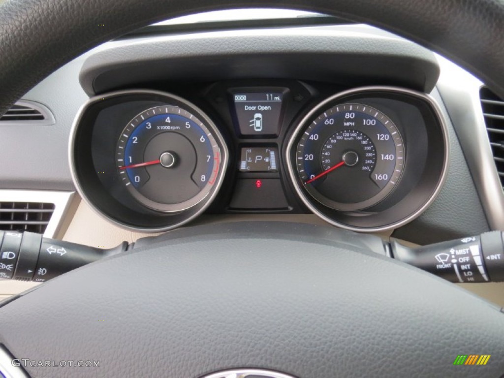2013 Elantra GT - Monaco White / Beige photo #28