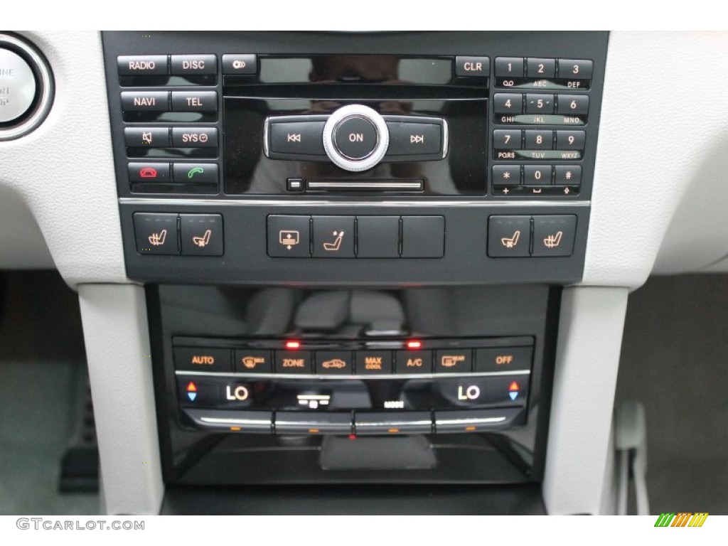 2010 Mercedes-Benz E 63 AMG Sedan Controls Photo #73889180