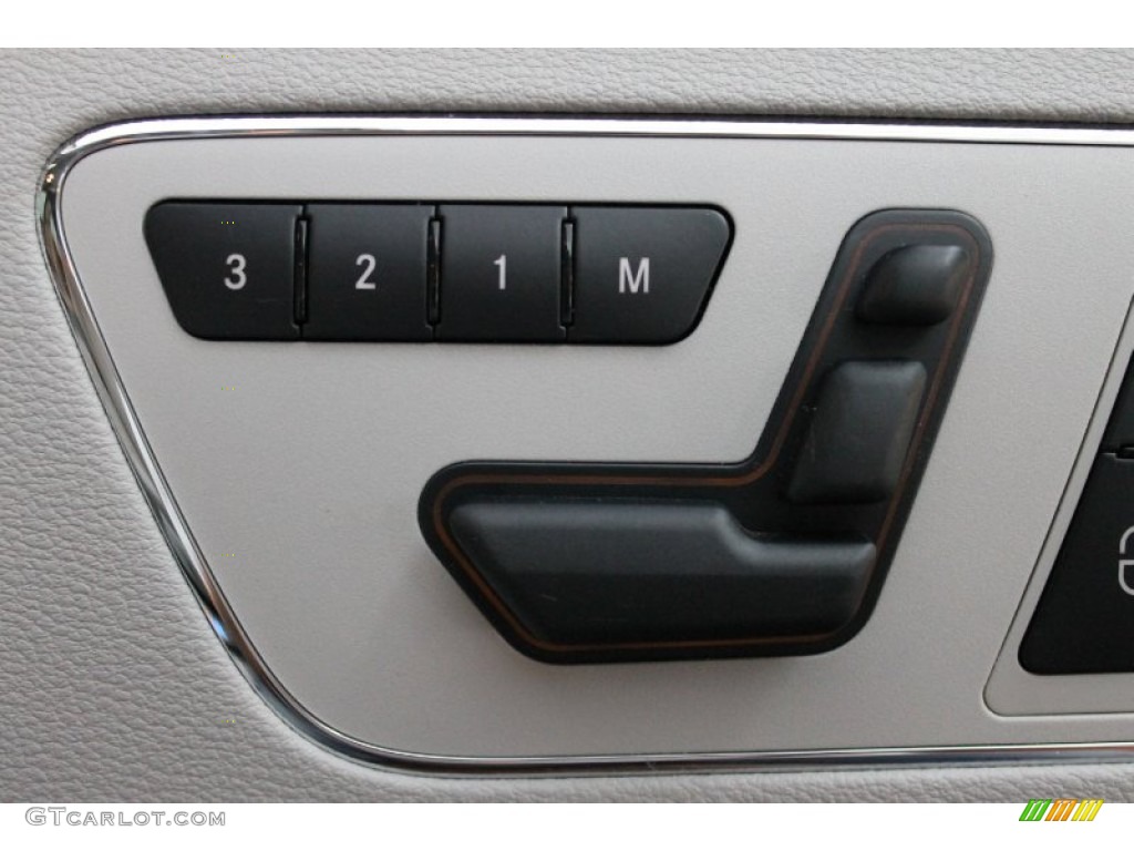 2010 Mercedes-Benz E 63 AMG Sedan Controls Photo #73889486