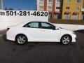 Super White - Camry SE Photo No. 8