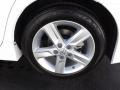 Super White - Camry SE Photo No. 16