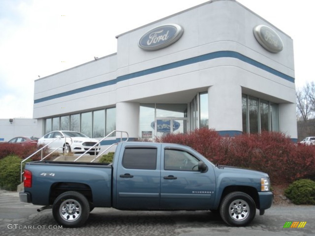 Blue Granite Metallic Chevrolet Silverado 1500