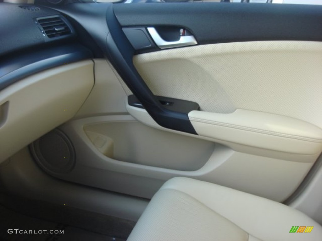 2011 TSX Sedan - Premium White Pearl / Taupe photo #20