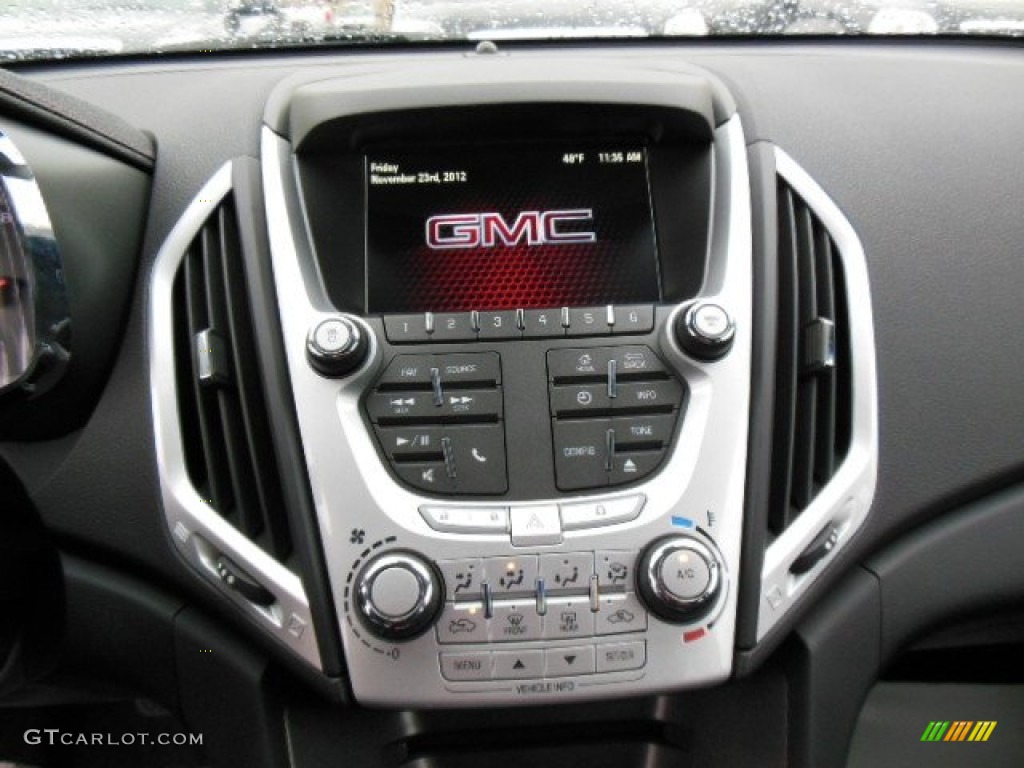 2013 GMC Terrain SLE AWD Controls Photo #73901198