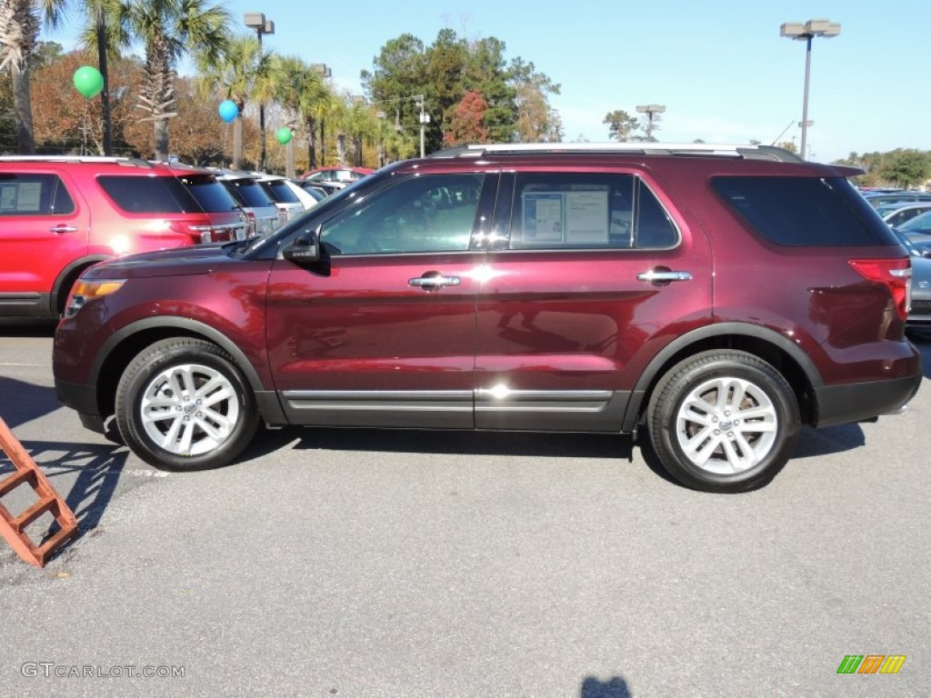 2011 Explorer XLT - Bordeaux Reserve Red Metallic / Charcoal Black photo #2