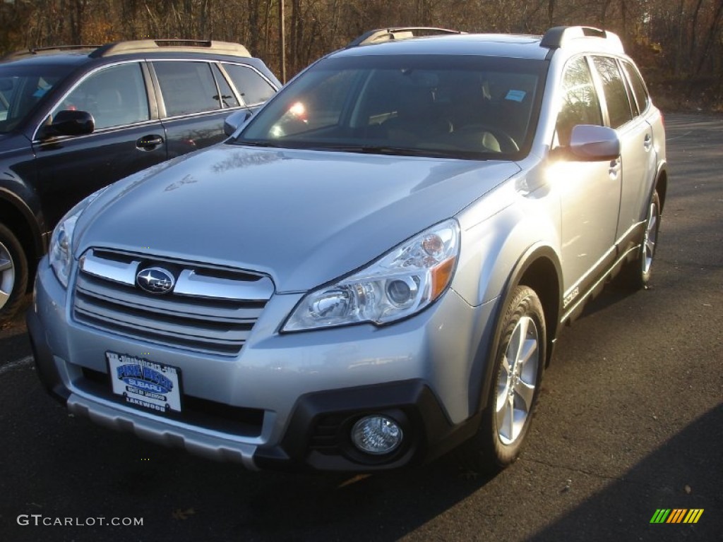 2013 Outback 2.5i Limited - Ice Silver Metallic / Off Black Leather photo #1