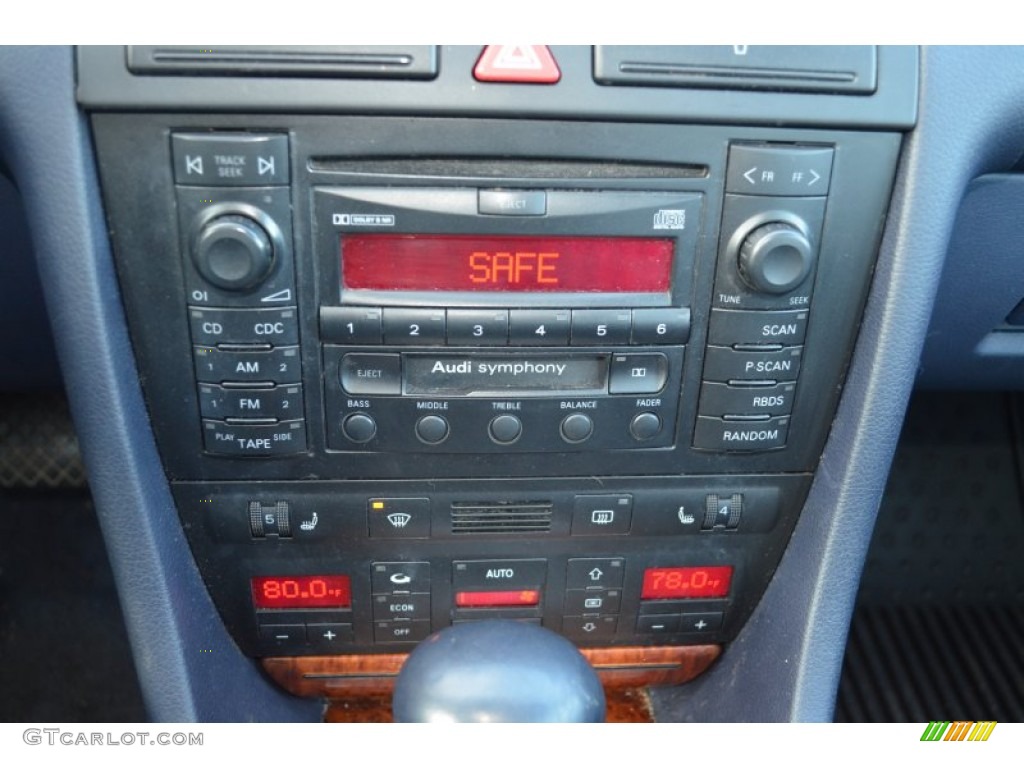 2000 Audi A6 2.7T quattro Sedan Controls Photo #73903236