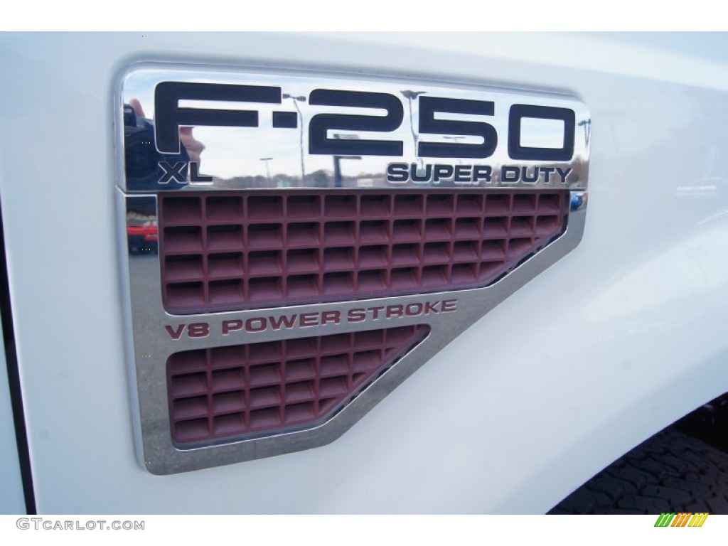 2008 Ford F250 Super Duty XL Crew Cab 4x4 Marks and Logos Photo #73903568
