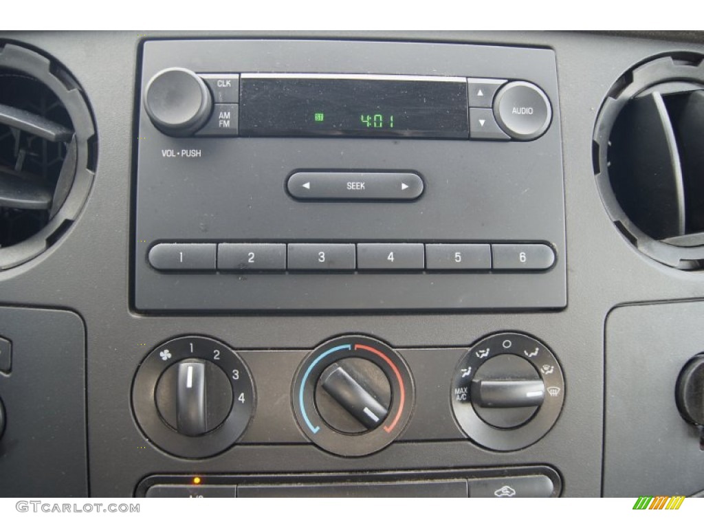 2008 Ford F250 Super Duty XL Crew Cab 4x4 Audio System Photo #73903781