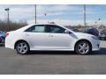 Super White - Camry SE Photo No. 6