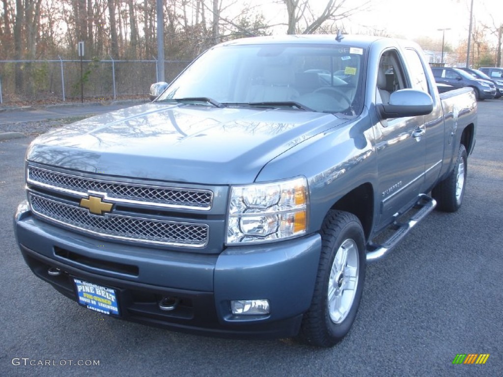 Blue Granite Metallic Chevrolet Silverado 1500