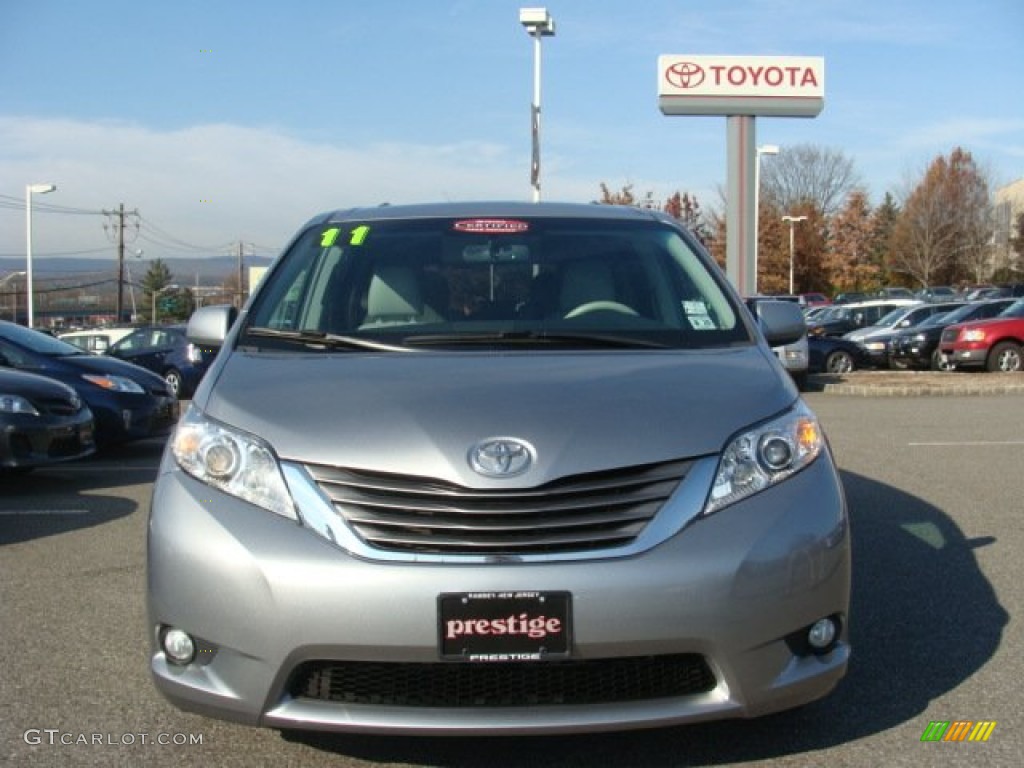 2011 Sienna XLE - Silver Sky Metallic / Light Gray photo #2