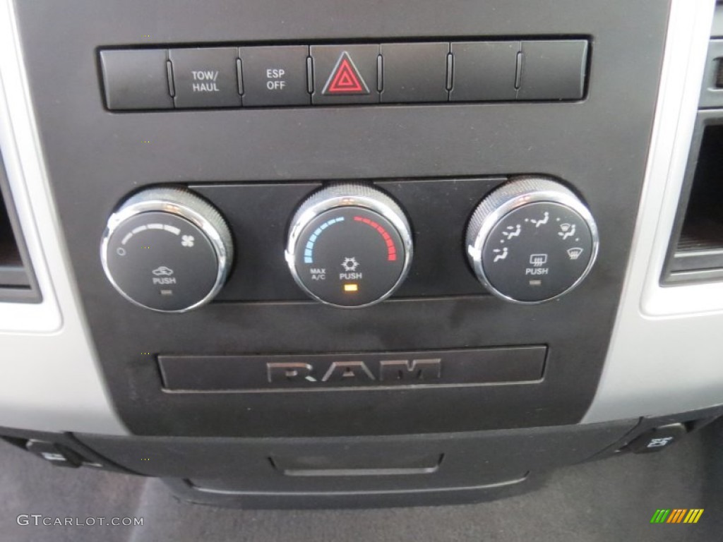 2010 Ram 1500 SLT Quad Cab - Brilliant Black Crystal Pearl / Dark Slate/Medium Graystone photo #37