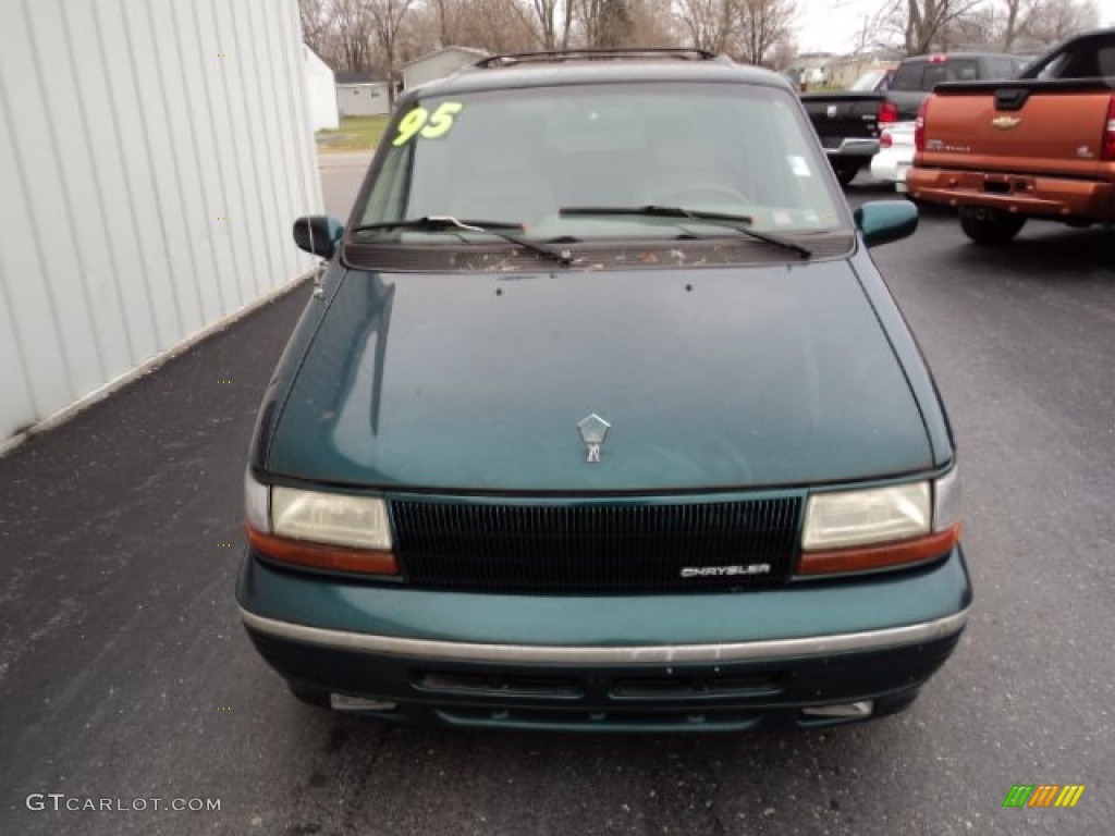 1995 Town & Country  - Emerald Green Pearl Metallic / Beige photo #2