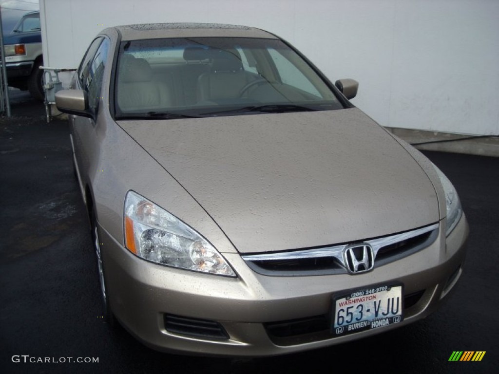 2006 Accord EX-L Sedan - Desert Mist Metallic / Ivory photo #5