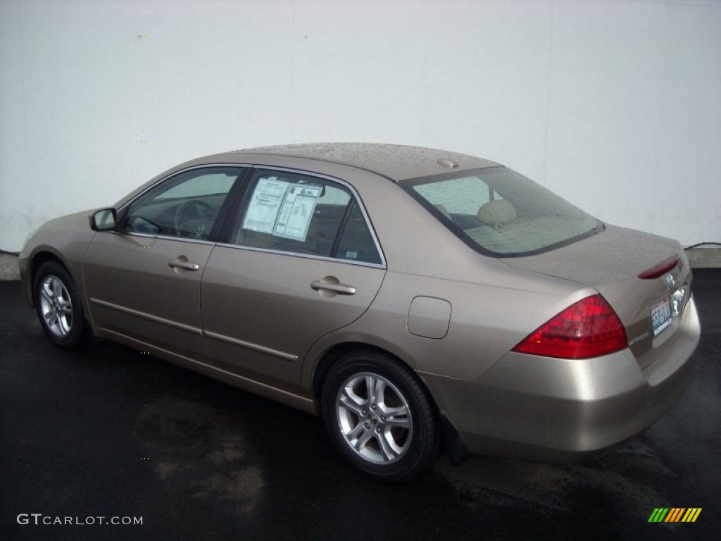 2006 Accord EX-L Sedan - Desert Mist Metallic / Ivory photo #10