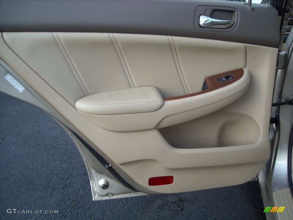 2006 Accord EX-L Sedan - Desert Mist Metallic / Ivory photo #21