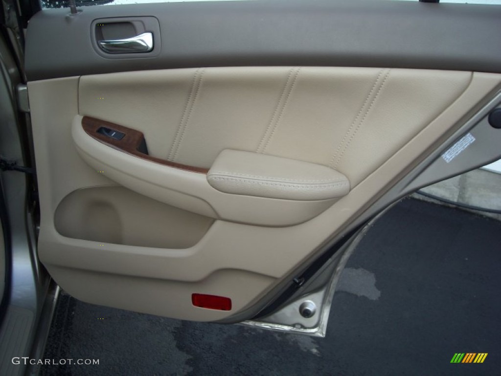 2006 Accord EX-L Sedan - Desert Mist Metallic / Ivory photo #24