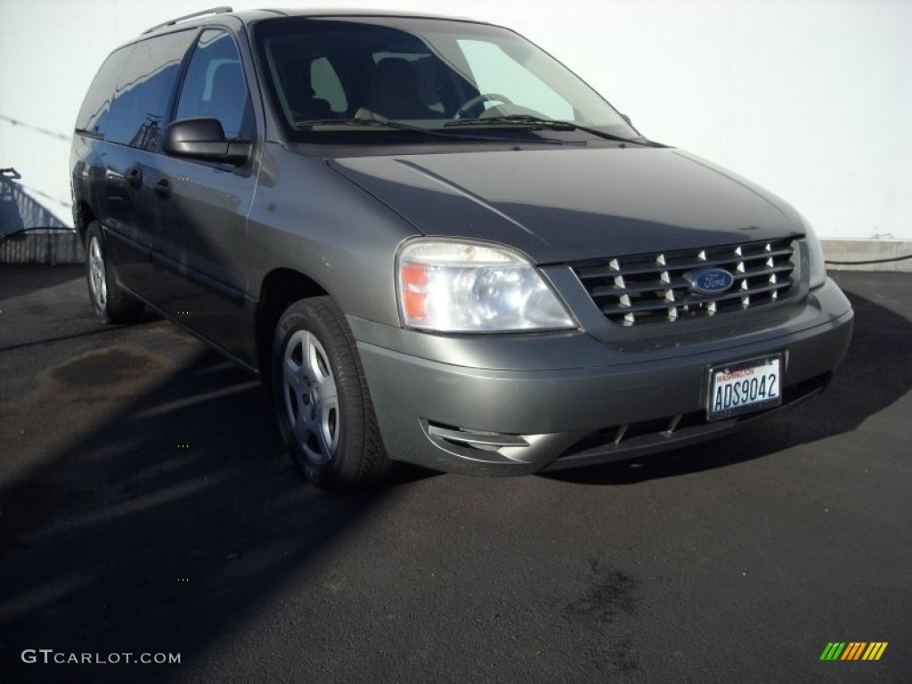 2004 Freestar SE - Spruce Green Metallic / Pebble Beige photo #1