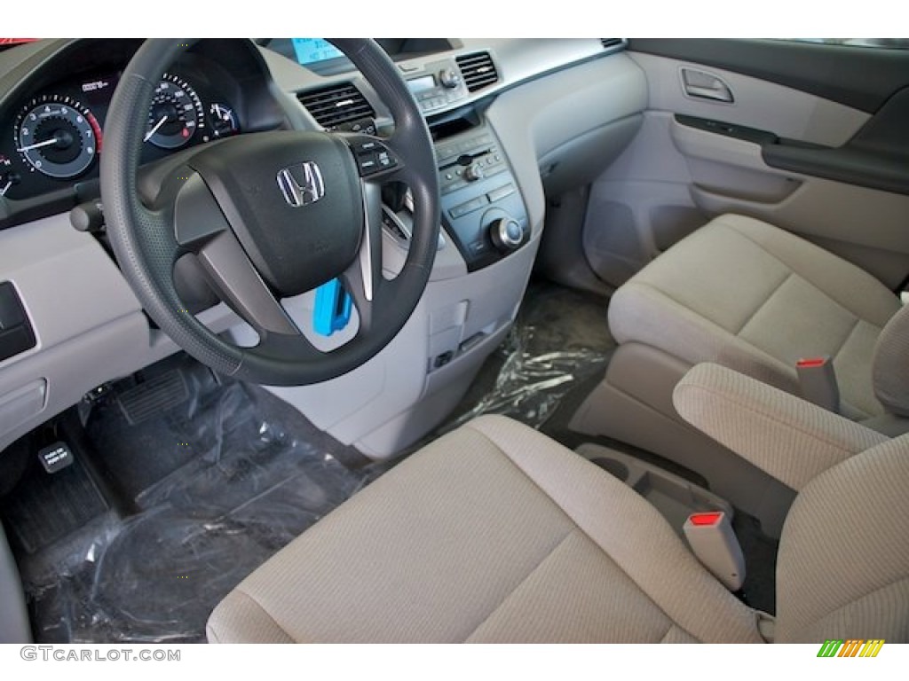 Gray Interior 2013 Honda Odyssey LX Photo #73912765