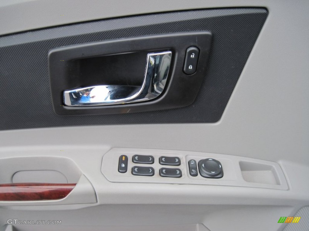 2007 Cadillac CTS Sedan Controls Photo #73916315