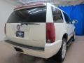 White Diamond - Escalade AWD Photo No. 9