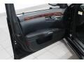 Black - S 550 4Matic Sedan Photo No. 17