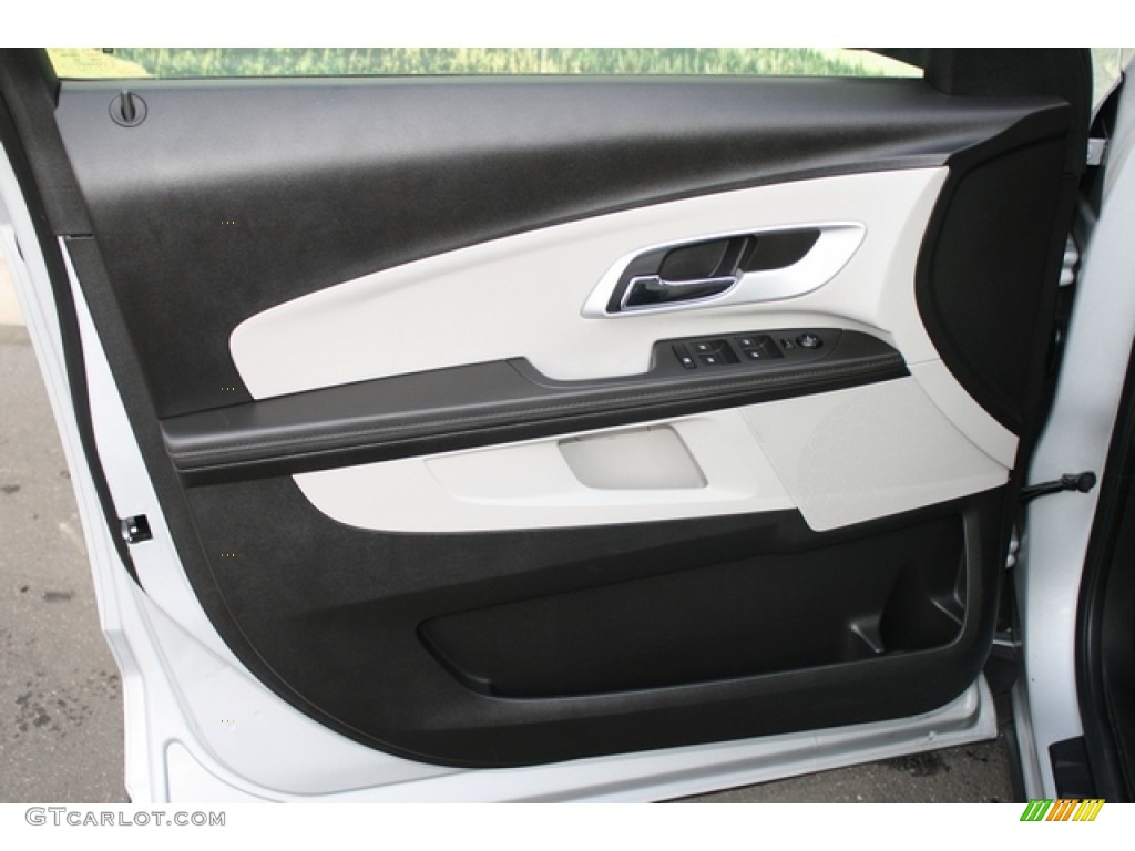 2011 Chevrolet Equinox LS Light Titanium/Jet Black Door Panel Photo #73923385