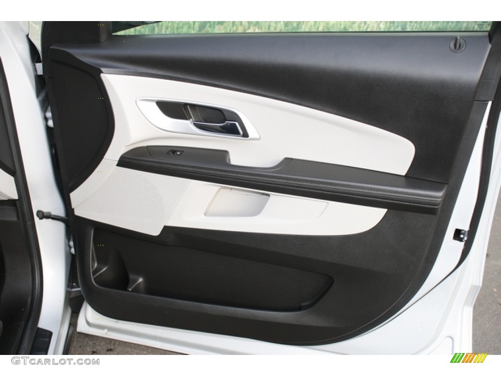 2011 Chevrolet Equinox LS Light Titanium/Jet Black Door Panel Photo #73923398