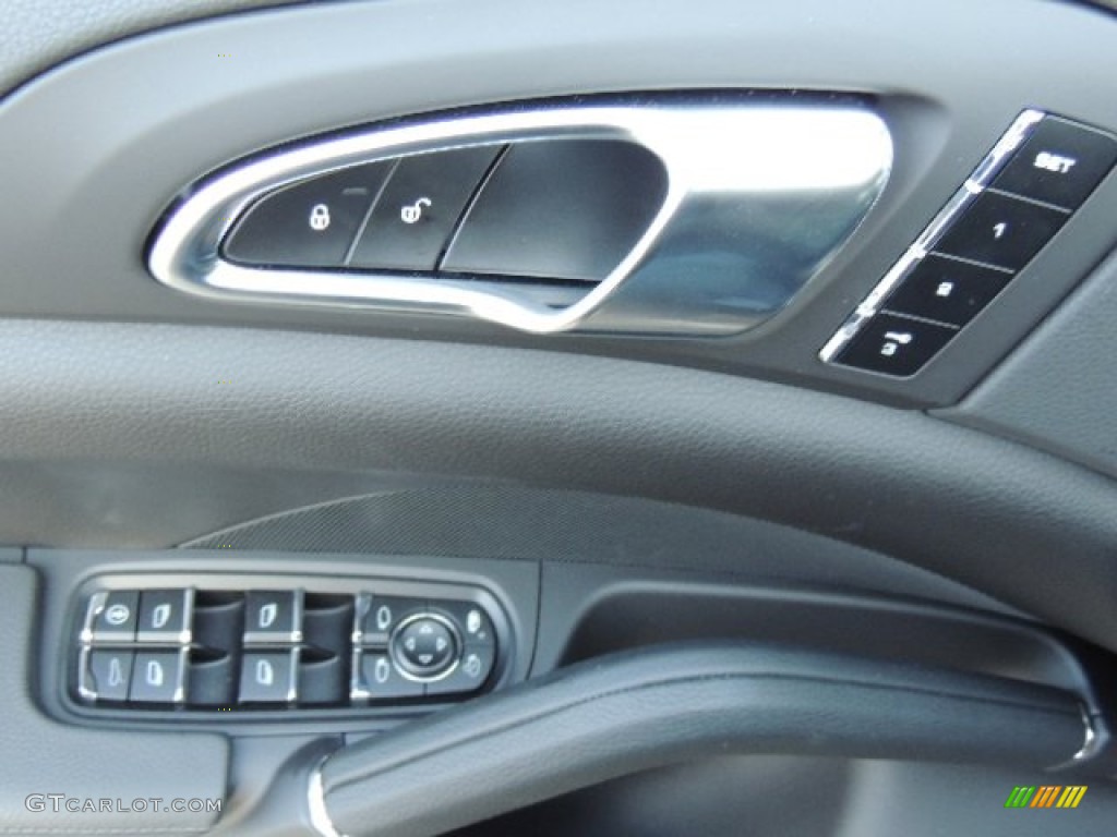 2013 Porsche Cayenne Diesel Controls Photo #73924040