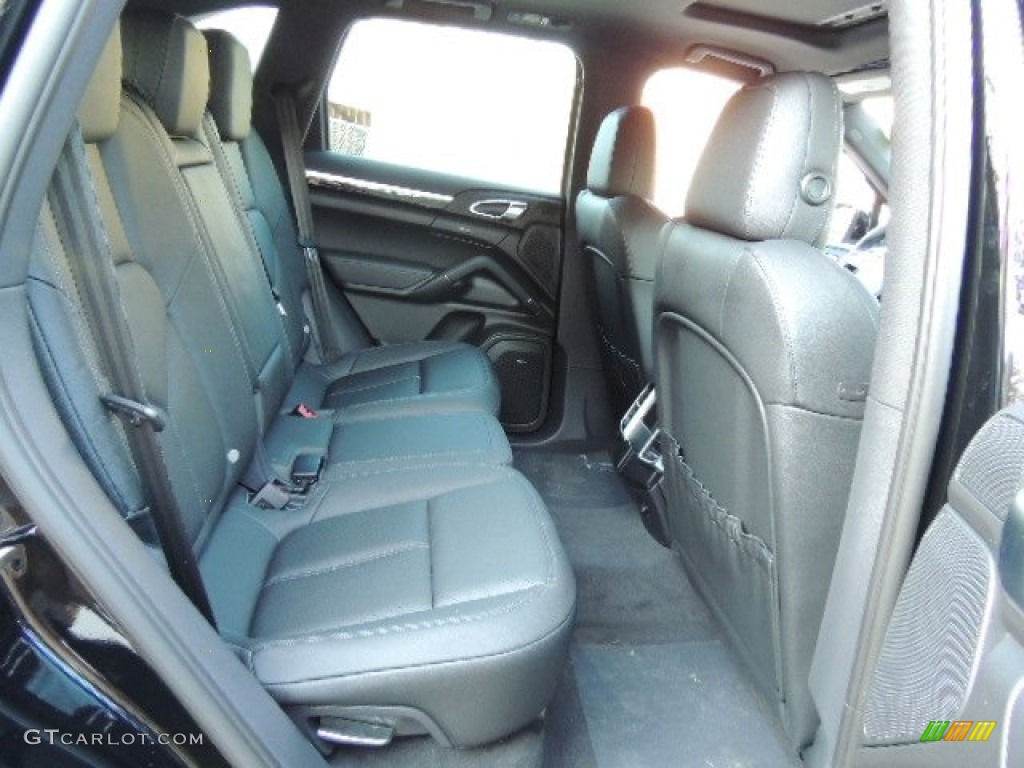 2013 Porsche Cayenne Diesel Rear Seat Photo #73924196